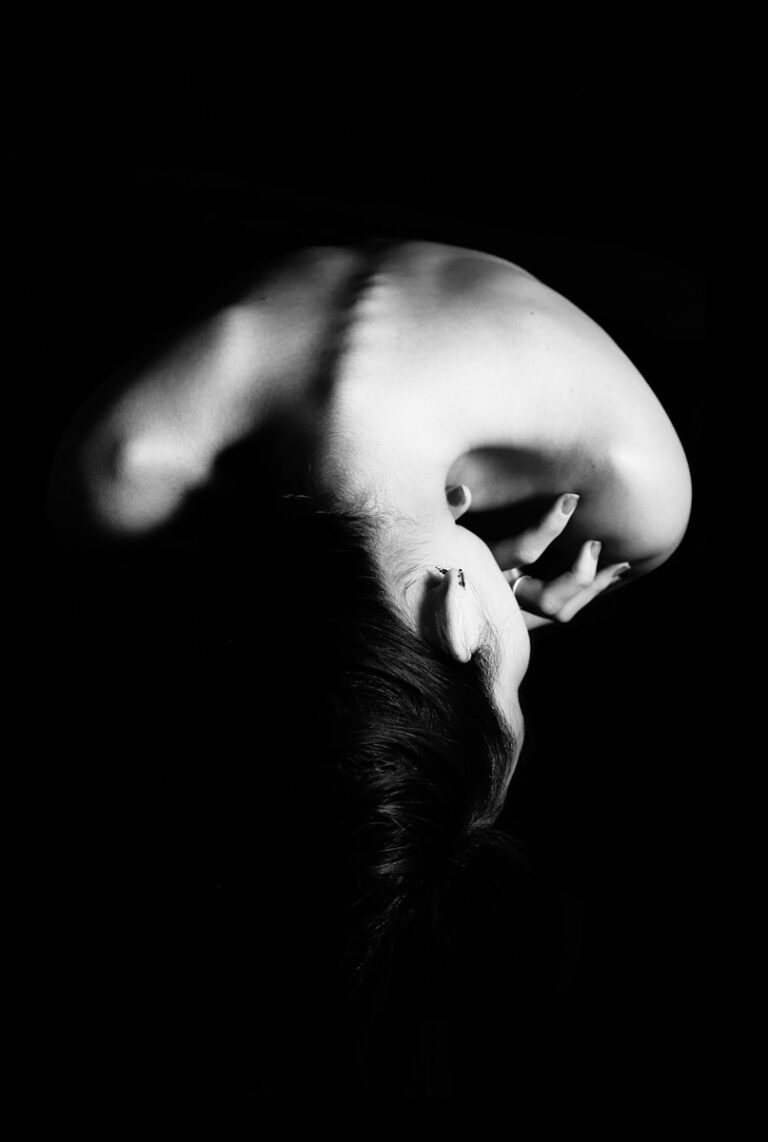 Anorexia nervosa greyscale photography of naked woman